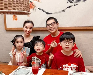 Miss Bao Ngoc Purchases Spacious US Mansion Comparing Property Values - image 9
