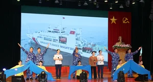 Vietnam Coast Guard Women: Preserving National Heritage Through Traditional Folk Songs - image 5
