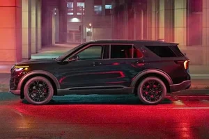 First Look: The Aggressive and Bold 2027 Ford Explorer ST - image 4