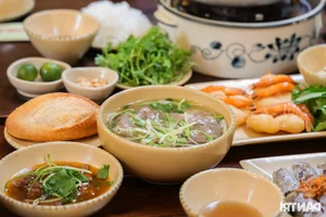 Fine Dining in Hanoi: Serving Shrimp Paste to World Leaders - image 5