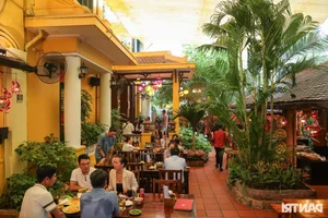 Fine Dining in Hanoi: Serving Shrimp Paste to World Leaders - image 2