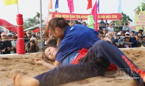 Sinh Village Traditional Wrestling Festival: A Vibrant Spring Celebration in Hue - image 0