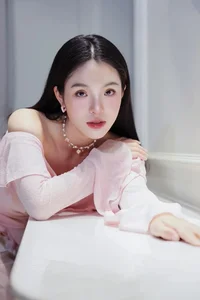 Luong Thế Thành Addresses Rumors Regarding Younger Co-Star Relationships - image 0