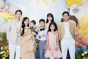 Mina Pham’s Youthful Glow: Minh Nhua’s Wife Visits Stepdaughter Joyce Pham - image 1