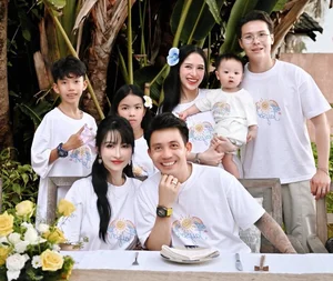 Mina Pham’s Youthful Glow: Minh Nhua’s Wife Visits Stepdaughter Joyce Pham - image 5