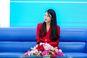 Modest Fashion Inspiration: How to Achieve Midu's Elegant Princess Look - image 1