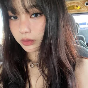 Viral Korean Dancer Captivates Global Audience with Idol-Like Visuals and Stunning Performance - image 4