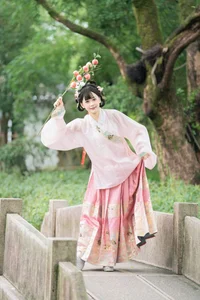Jiao Yi Zhi Sui Sui Shines in YiTuYu Art Language Vol.10476: 61P Photography Set - image 7