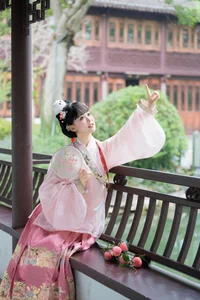 Jiao Yi Zhi Sui Sui Shines in YiTuYu Art Language Vol.10476: 61P Photography Set - image 16