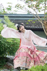 Jiao Yi Zhi Sui Sui Shines in YiTuYu Art Language Vol.10476: 61P Photography Set - image 52