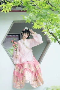 Jiao Yi Zhi Sui Sui Shines in YiTuYu Art Language Vol.10476: 61P Photography Set - image 19