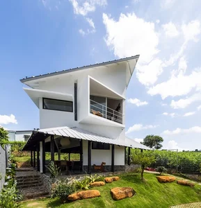 The Unique Folding Roof House with a One-of-a-Kind Rotating Angle in Lam Dong - image 7