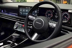 Hyundai Tucson Hybrid Hits Vietnam: Pricing, Specs, and Booking Details Revealed - image 2