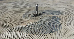 Harnessing the Sun: China's Massive Solar Power Project in the Gobi Desert - image 0