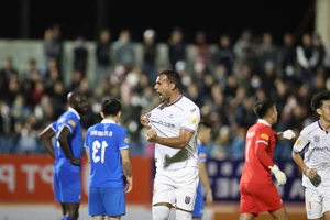 Tien Linh Shines as Match-Winner Against Tam Ky Stadium Hosts - image 1