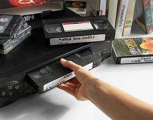 Nostalgic Tech: Rediscovering the 'Extinct' Gadgets from Our Grandparents' Generation - image 1