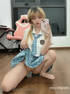 Exclusive Part 2 Release: Linhi_Cute Yuumeilyn’s Stunning 62-Photo Collection - image 19