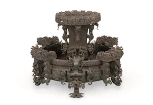 Uncovering the Mystery: 2,500-Year-Old Tomb Containing Impossible Ancient Technology - image 1