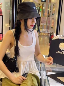 Discover the Charm of Saigon’s Natural Internet Goddess Captivating Social Media - image 3