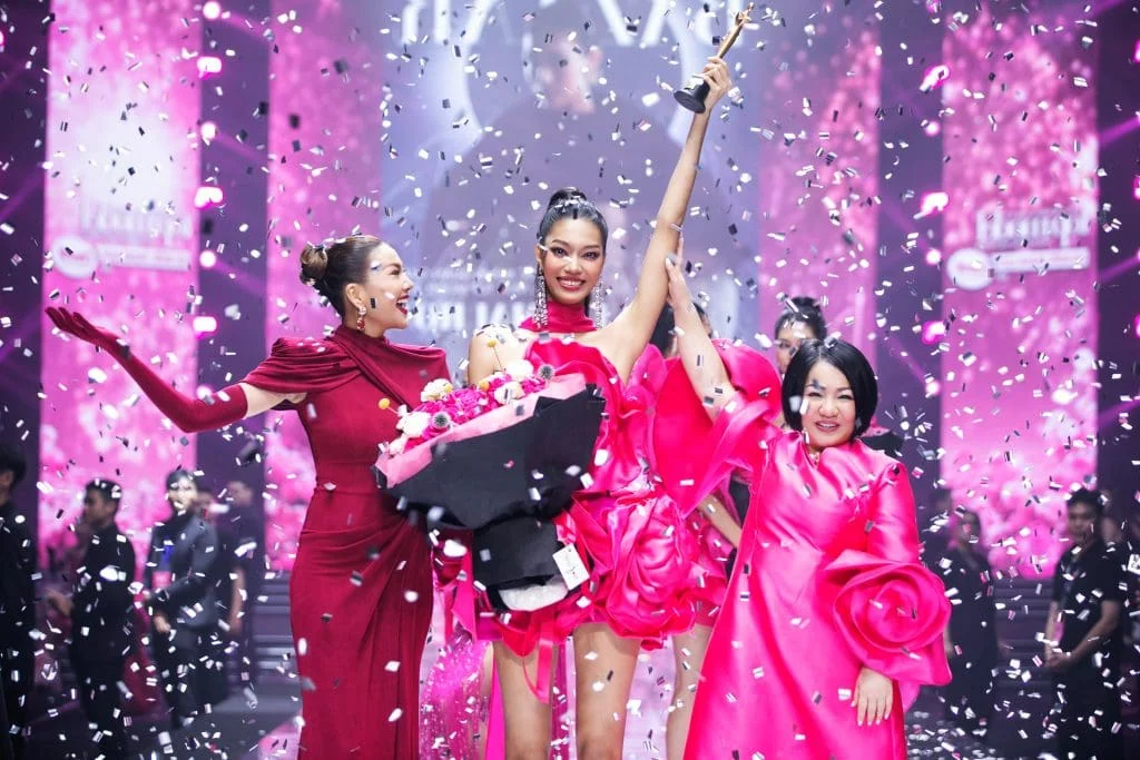 Mai Hoa Crowned Champion of Vietnam’s Next Top Model 2025