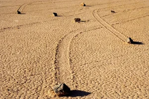 Sailing Stones of Death Valley: Solving the Moving Rocks Mystery - image 2