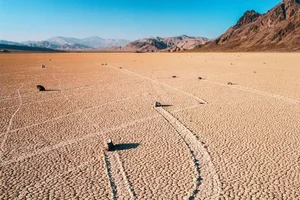 Sailing Stones of Death Valley: Solving the Moving Rocks Mystery - image 5