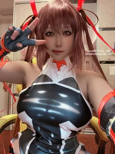 Becky Captivates as Mizushiro Yukikaze: A Masterclass in Character Photography - image 36