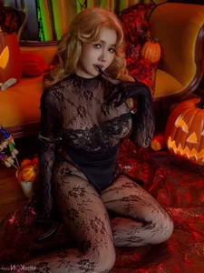 Gorgeous Halloween Witch Cosplay by Popular Chinese Cosplayer Mahua Mahua Jiang - image 22