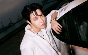 Fans Concerned as Photos of BTS J-Hope Crying Before Performance Surface Online - image 2