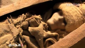The Mystery of the Smiling Xinjiang Mummy: Princess of Xiaohe - image 0