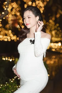 Vietnamese Showbiz Celebrates the Year of the Dragon Baby Boom - image 6