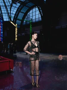 Jennie Stuns at Chanel Show: Her Custom Runway Look Outshines the Models - image 1