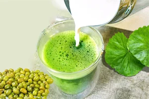 Refreshing Pennywort and Mung Bean Drink: Secrets for Health and Radiant Skin - image 1