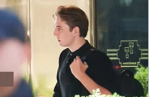 Inside Barron Trump's New Chapter: College Life at NYU Revealed - image 7