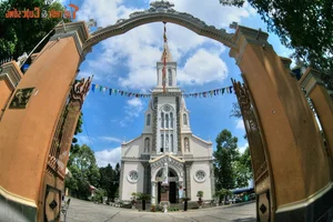 Top 12 Most Impressive Religious Architecture Sites in Saigon - image 0