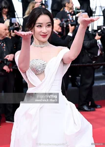 Getty Images Unfiltered: Comparing the Radiant Beauty and Red Carpet Styles of Chinese and Korean Celebrities - image 13