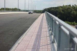 Scenic Mangrove Forest Road Connecting Dong Nai to Phuoc An Port - image 8