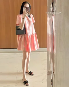 Elegant Maternity Style: How Linh Rin Chicly Conceals Her Baby Bump - image 6