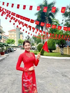 Vietnamese Artists Express Excitement and Pride for National Holidays - image 18