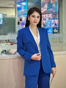 MC Thu Hoai's Stunning TV Return and Stylist Secrets - image 3