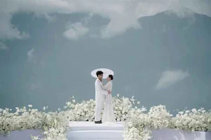 Couple Reveals Why They Chose a Unique Wedding in the Clouds - image 0