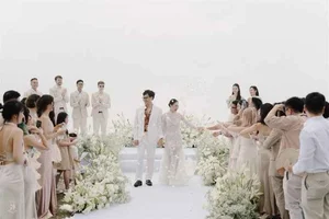 Couple Reveals Why They Chose a Unique Wedding in the Clouds - image 4