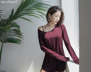 Korean Model An Seo Rin Captivates in Latest Swimwear Studio Photoshoot - image 49