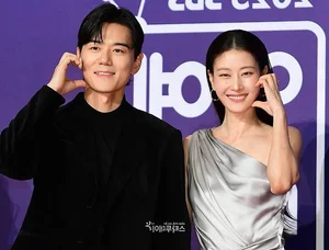 Viral Photo Sparks Showbiz Debate: Famous Actress and Her Friend's Husband - image 0