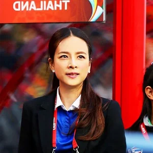 The Powerful Female Billionaire Eyeing Football Star Nguyen Xuan Son - image 3