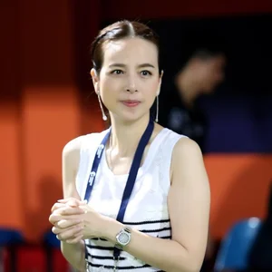 The Powerful Female Billionaire Eyeing Football Star Nguyen Xuan Son - image 6