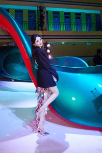 Yang Mi Captivates Paris Fashion Week with Her Versatile and Stunning Looks - image 6