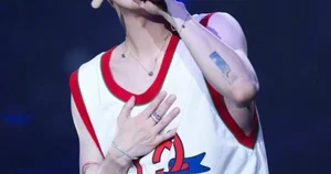 Former K-Pop Idol’s Stunning Transformation in His Late 30s Leaves Fans Speechless - image 1