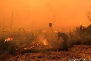 Europe Faces Devastating Wildfires Amidst Extreme Climate Challenges and Record Temperatures - image 2
