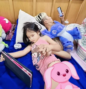 Huynh Nhu Hilariously Reacts to Husband Khanh Don Adorable Father Daughter Bond - image 5